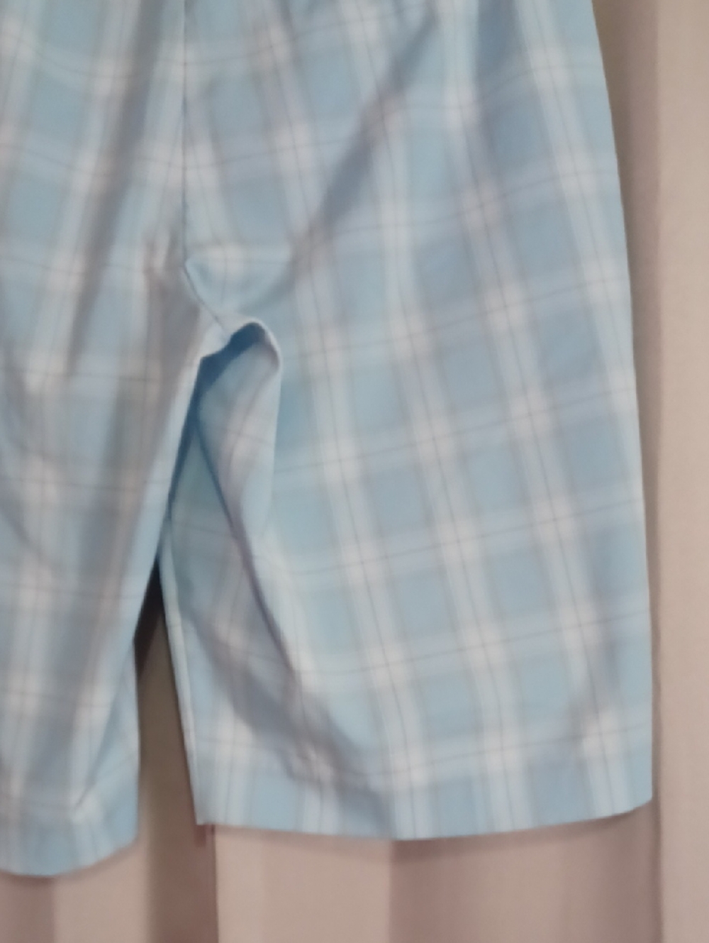 Izod Cool FX Blue White Plaid Golf Bermuda Shorts High Rise Pockets Lightweight - Picture 11 of 14